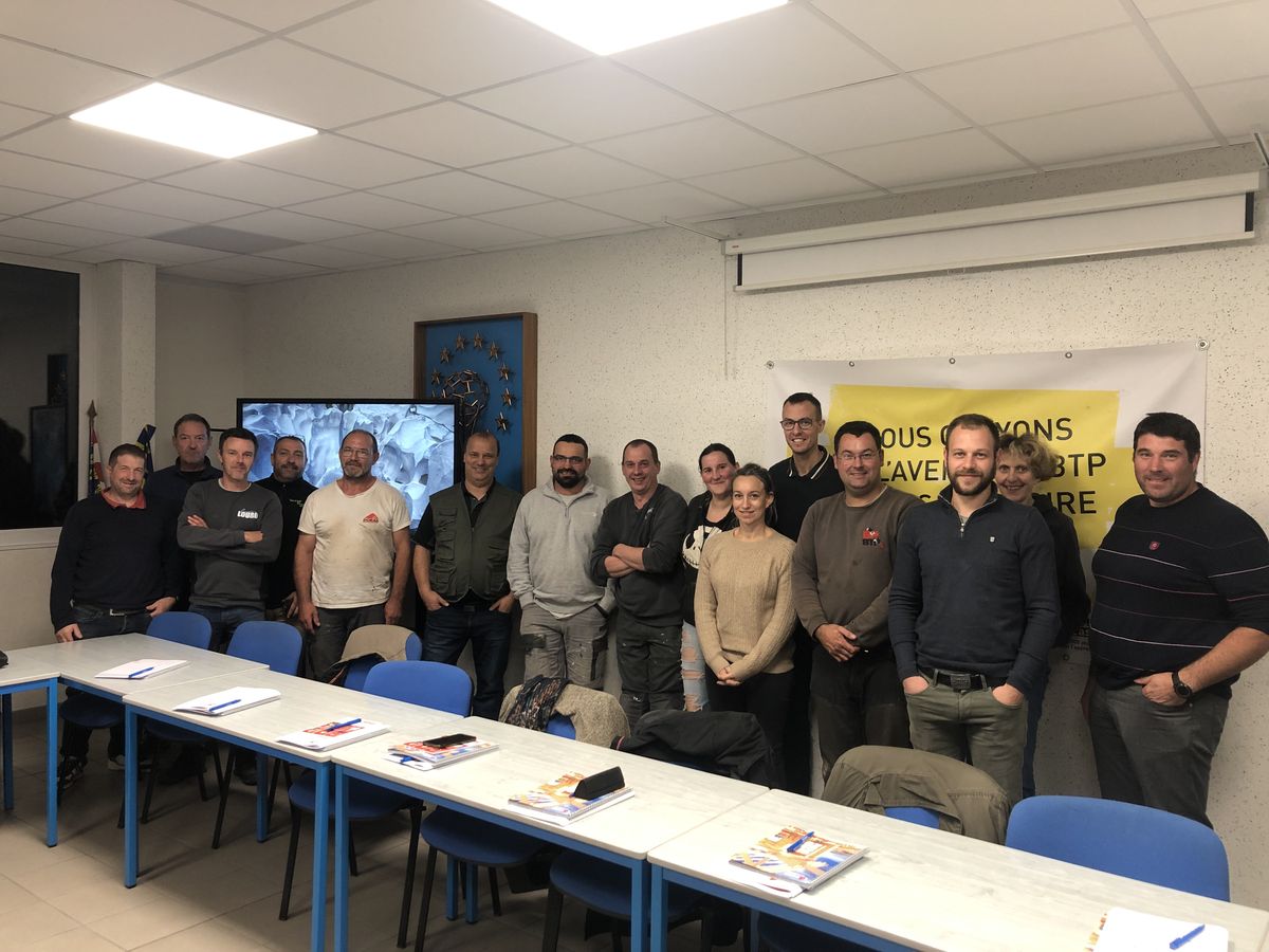 capeb71-reunion-autun-adherents-capeb71-a